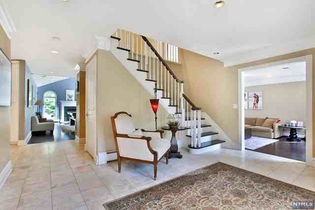 1 Cherokee Trail - Photo 3 of 25