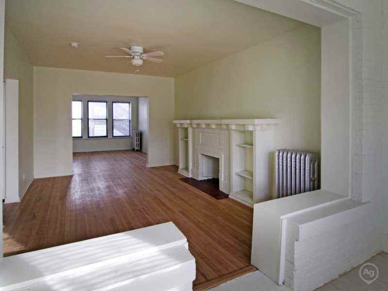 7658 South Marquette Avenue