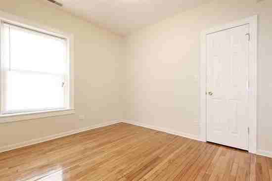 6236 S Artesian Ave - Photo 3 of 7