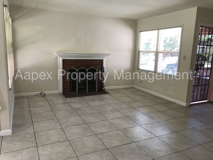 15756 Via Lunado - Photo 2 of 10