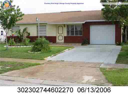 7513 Rio Pinar Lakes Blvd - Photo 2 of 7