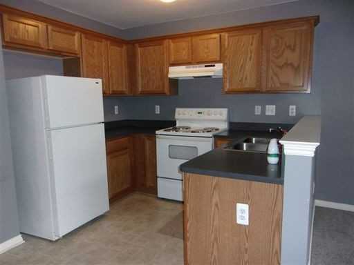 50648 Woodbury Dr - Photo 2 of 11