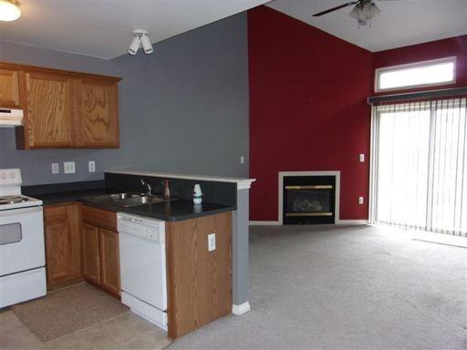 50648 Woodbury Dr - Photo 3 of 11