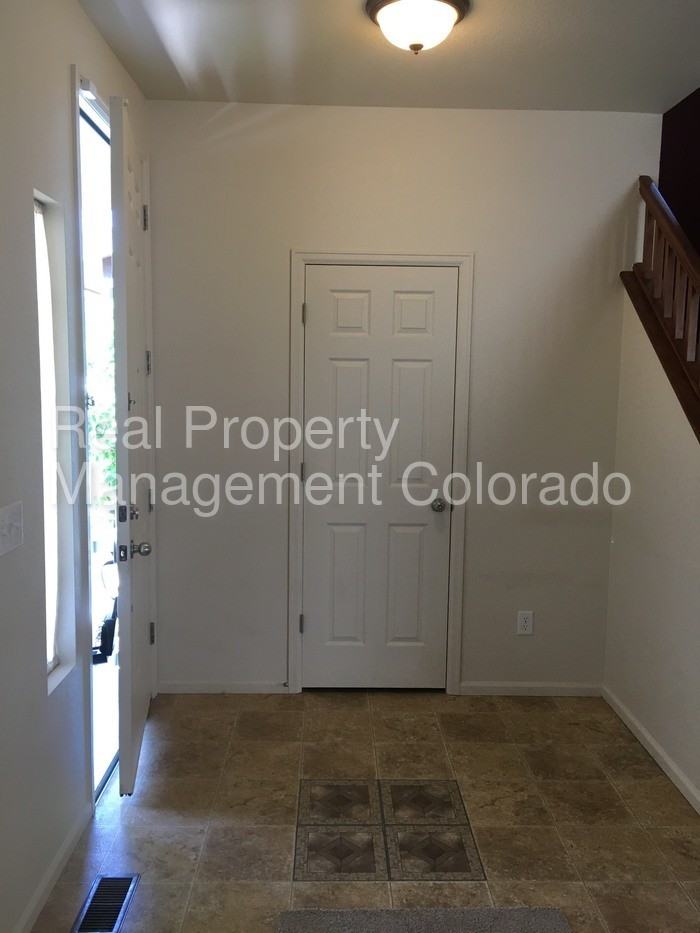 2226 Brightwater Dr - Photo 3 of 12