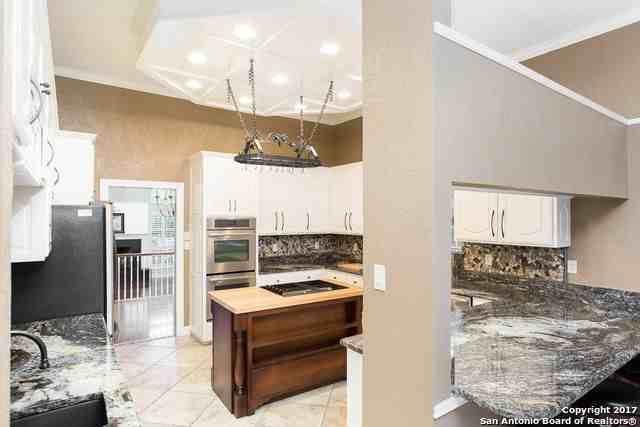 15651 Robin Ridge Road - Photo 3 of 10
