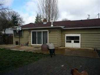 420 SE Sheridan Rd - Photo 2 of 14