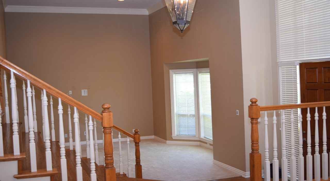 624 Timbercrest Cir - Photo 3 of 50
