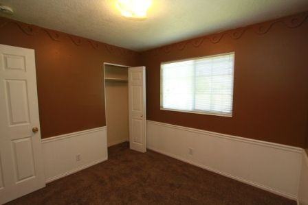 1216 W 1420 N - Photo 2 of 8