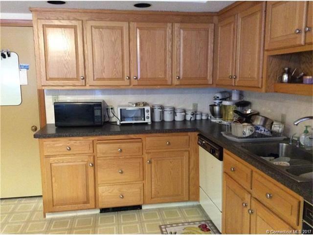 1 Northcrest Dr #R - Photo 3 of 9