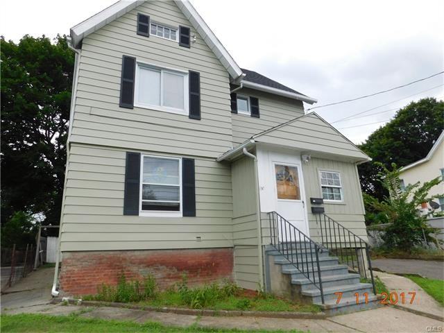 137 Hawkins St - Photo 2 of 21