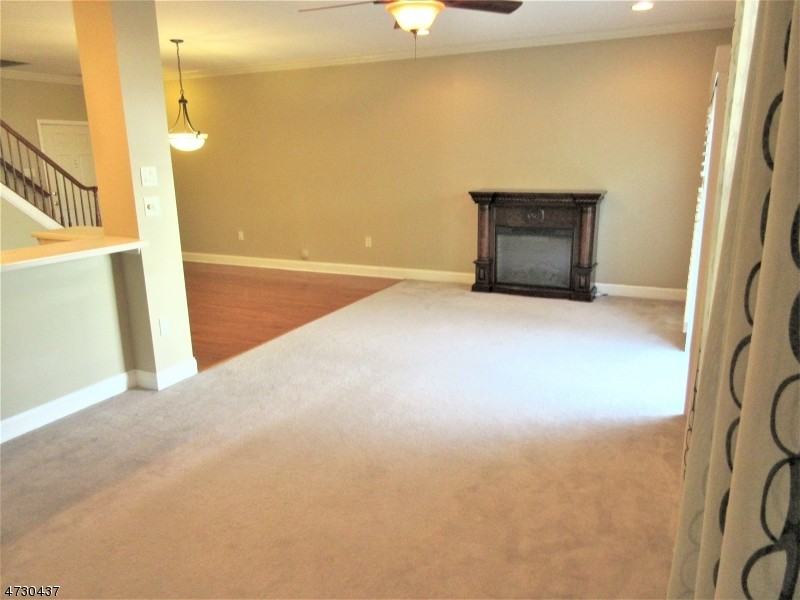 118 Rock Creek Dr - Photo 3 of 13