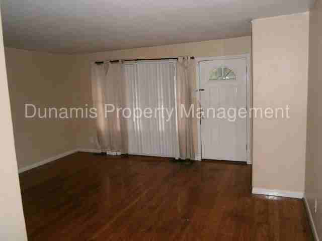 1733 Kappel Dr - Photo 3 of 9