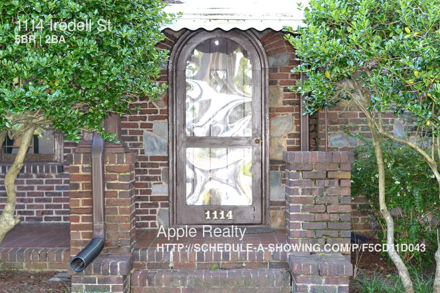 1114 Iredell St - Photo 3 of 16