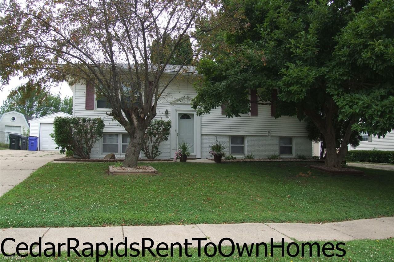 116 Broadmore Rd SW - Photo 2 of 17