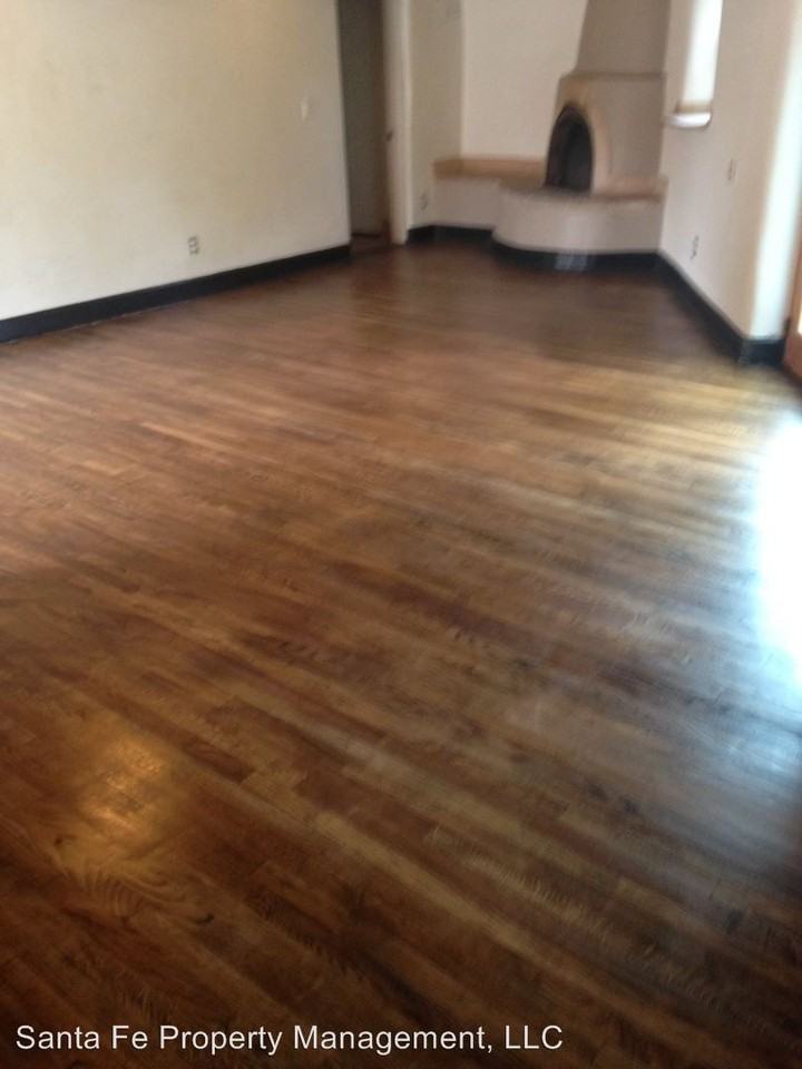 433 1/2 W San Francisco St #B - Photo 2 of 7