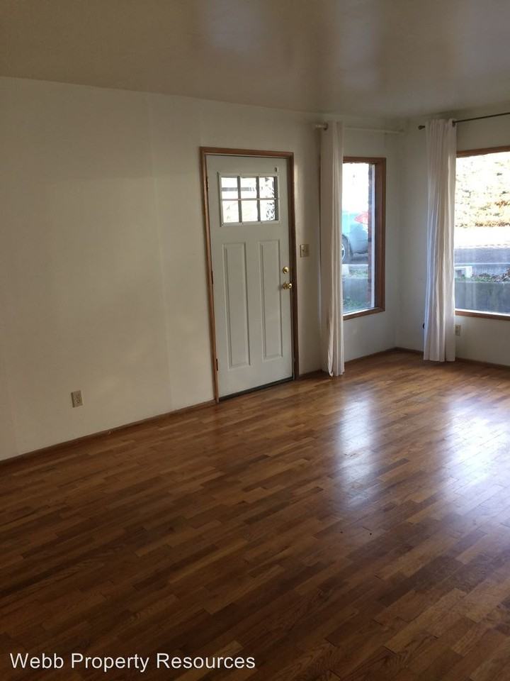 NW Despain Pl. - Photo 2 of 9