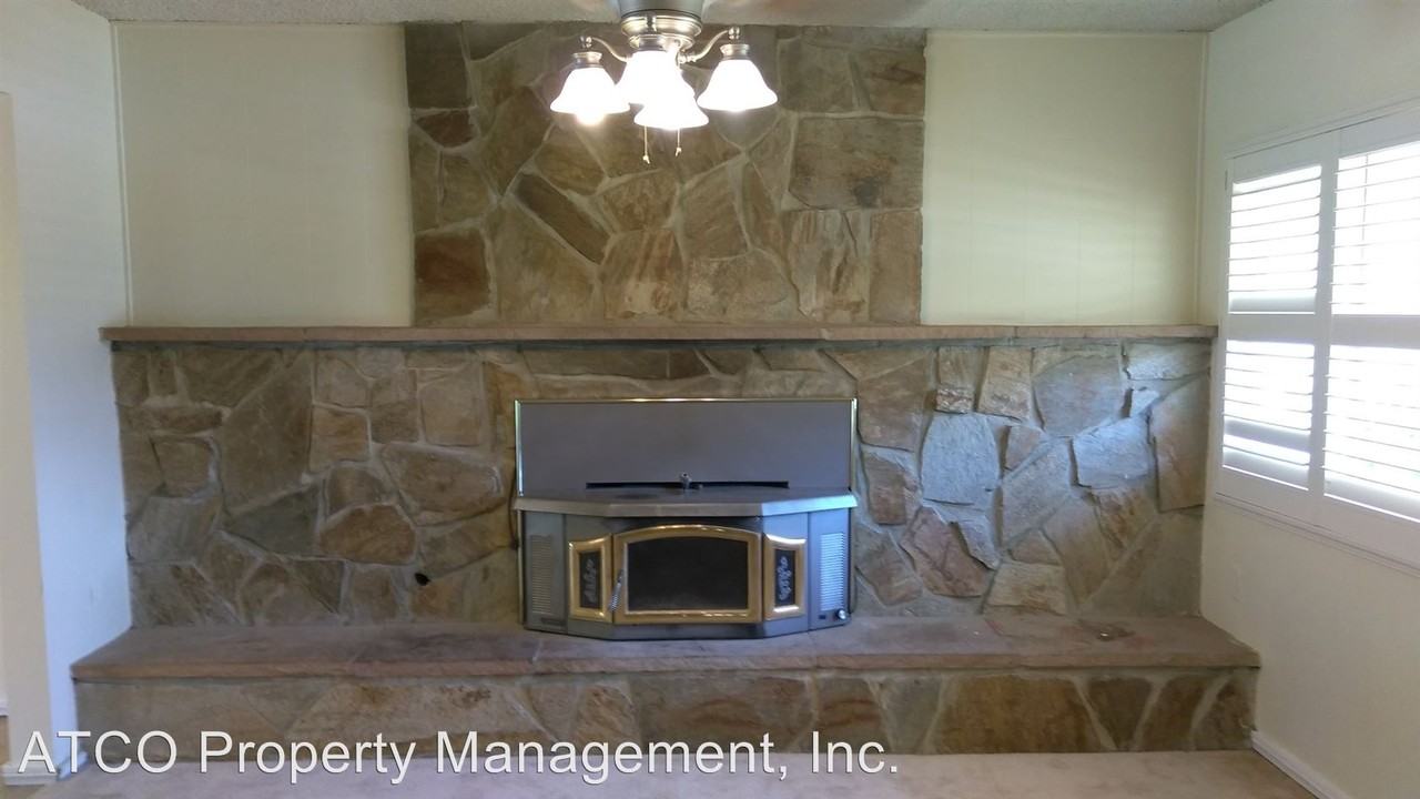 4836 Putter Ln - Photo 3 of 9