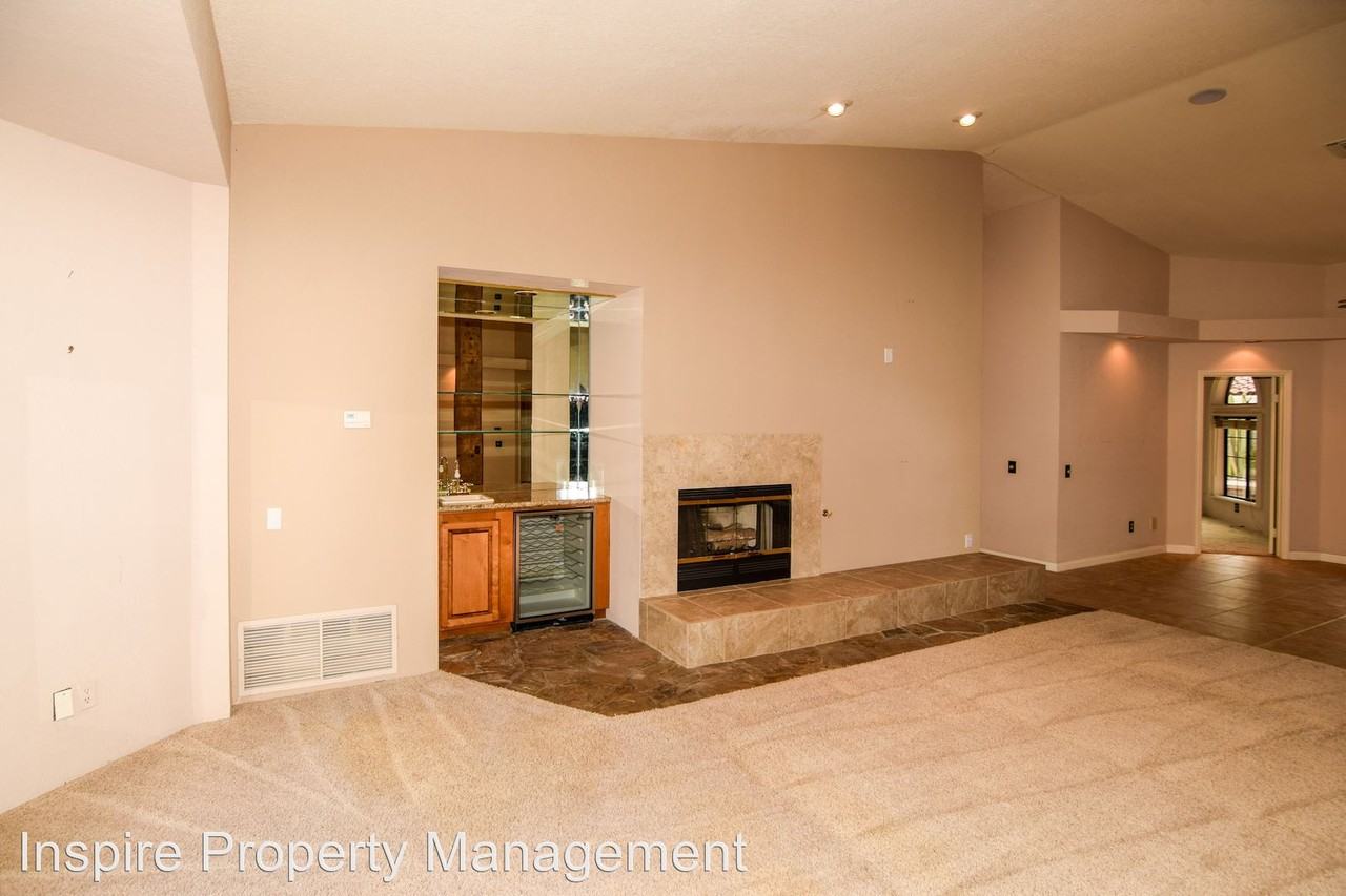 78770 Martinique Dr - Photo 3 of 31