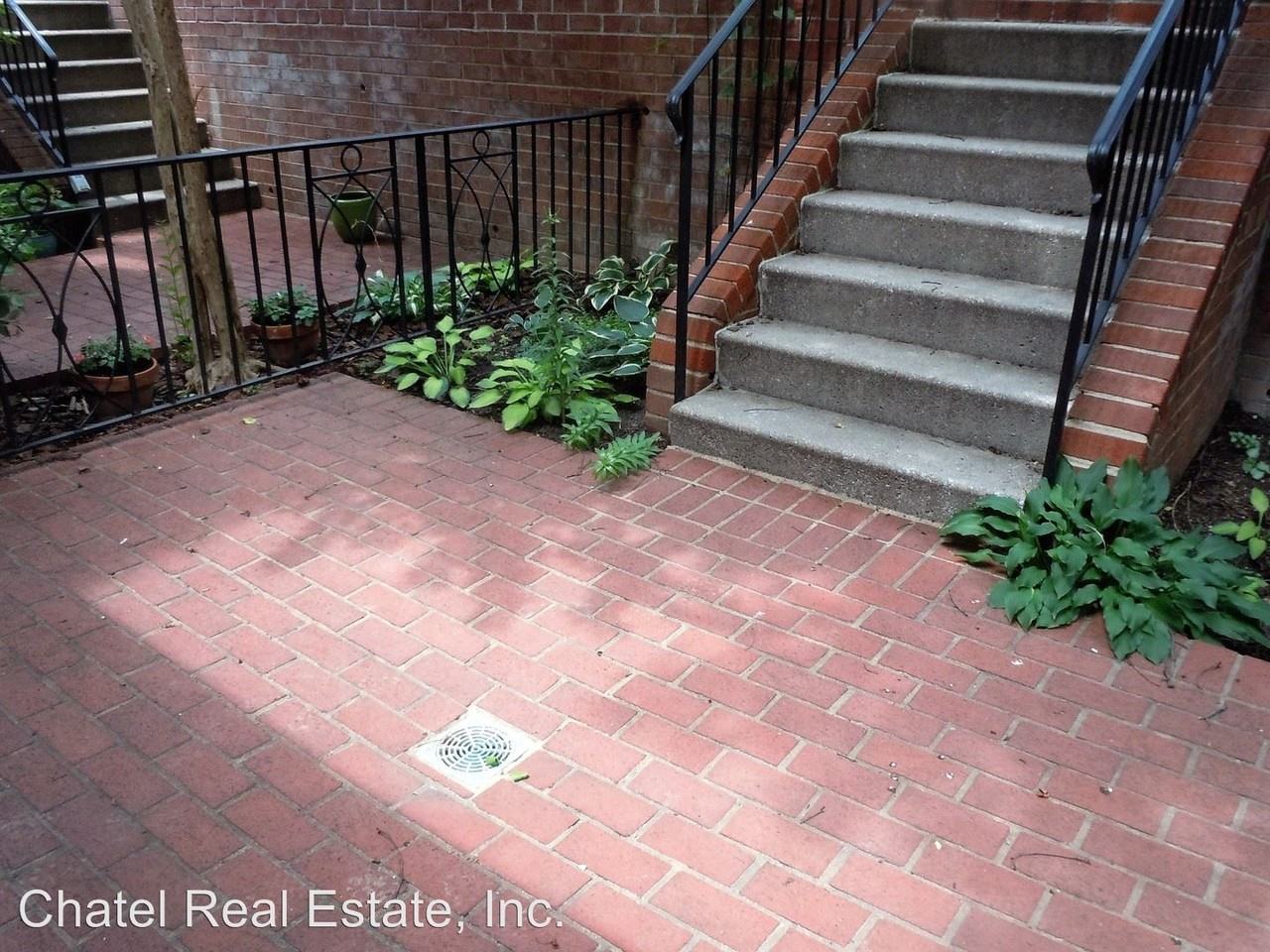 1624 Beekman Pl NW - Photo 3 of 15