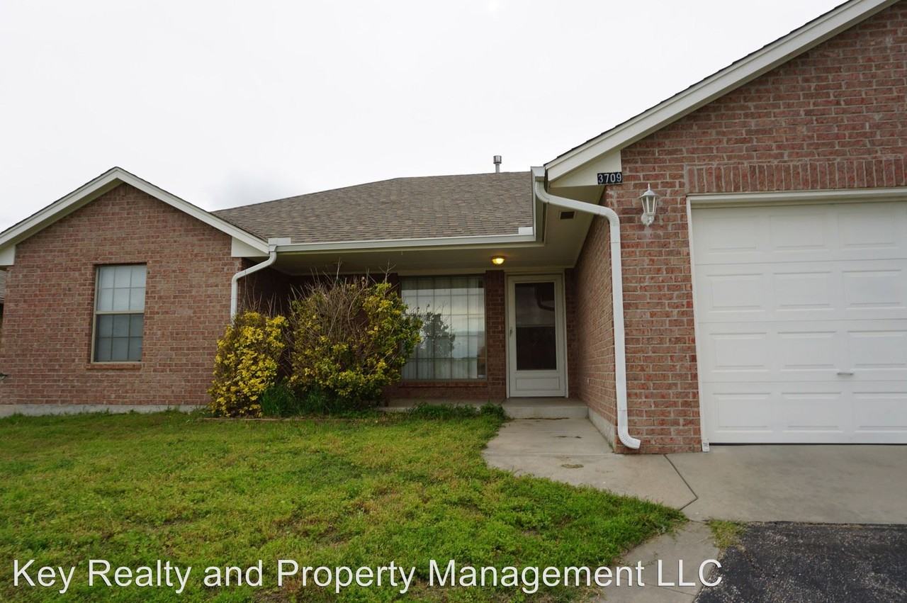 3709 Beal Ave - Photo 2 of 26