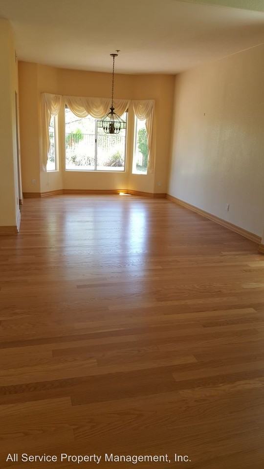 3287 Rancho Diego Cir - Photo 2 of 9