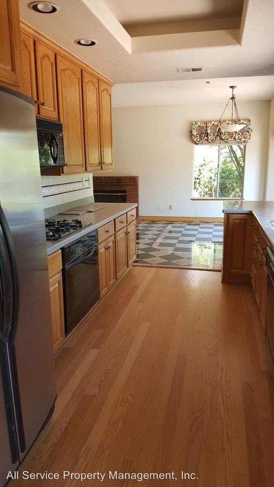 3287 Rancho Diego Cir - Photo 3 of 9