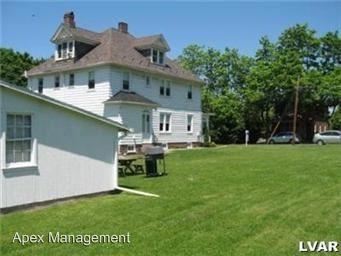 230 Kichline Ave - Photo 2 of 6