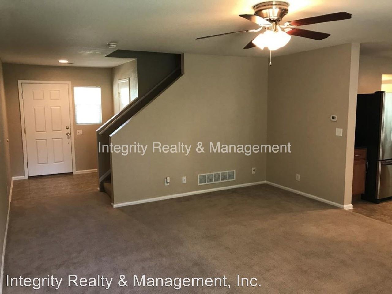 6186 Wescroft Ave - Photo 3 of 26