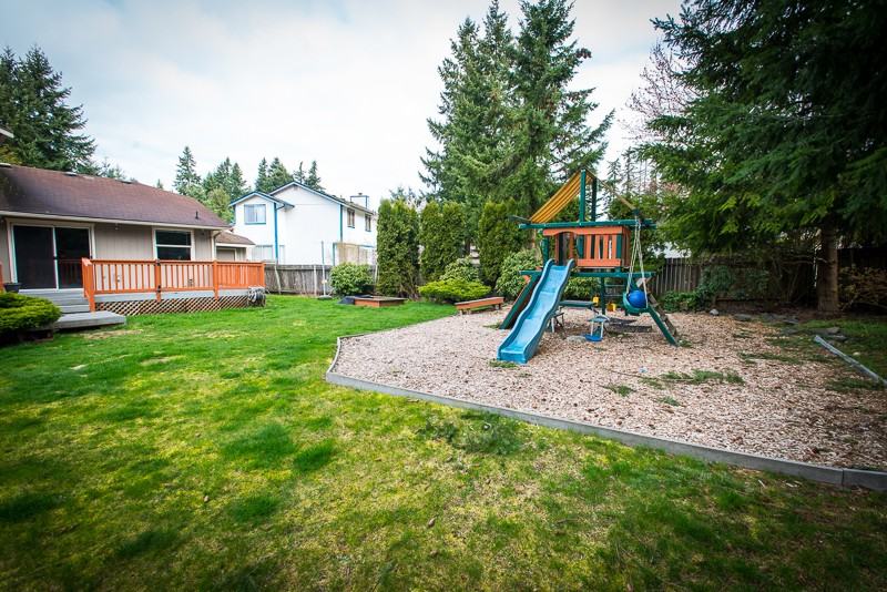 11619 208th Ave Ct E - Photo 3 of 28