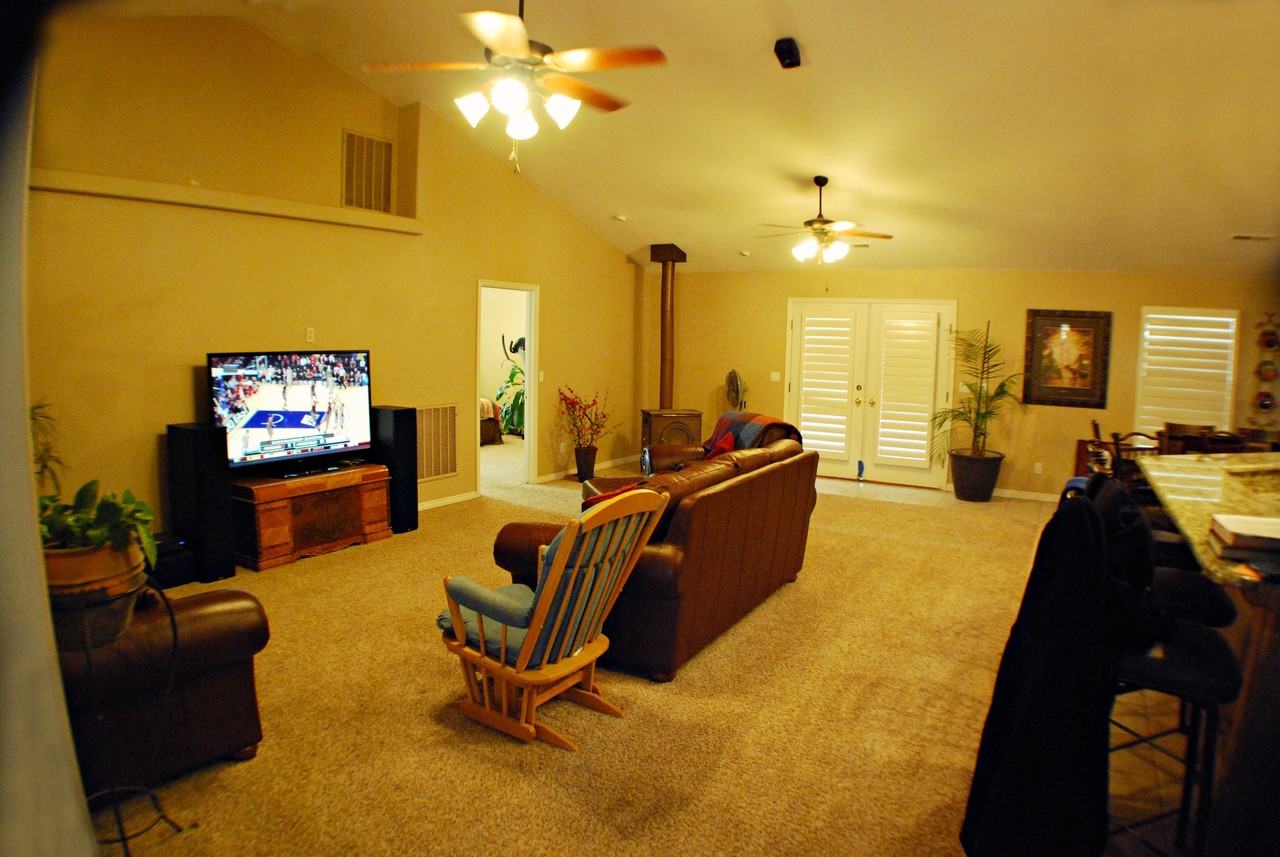 7937 N Sapphire Dr - Photo 2 of 9