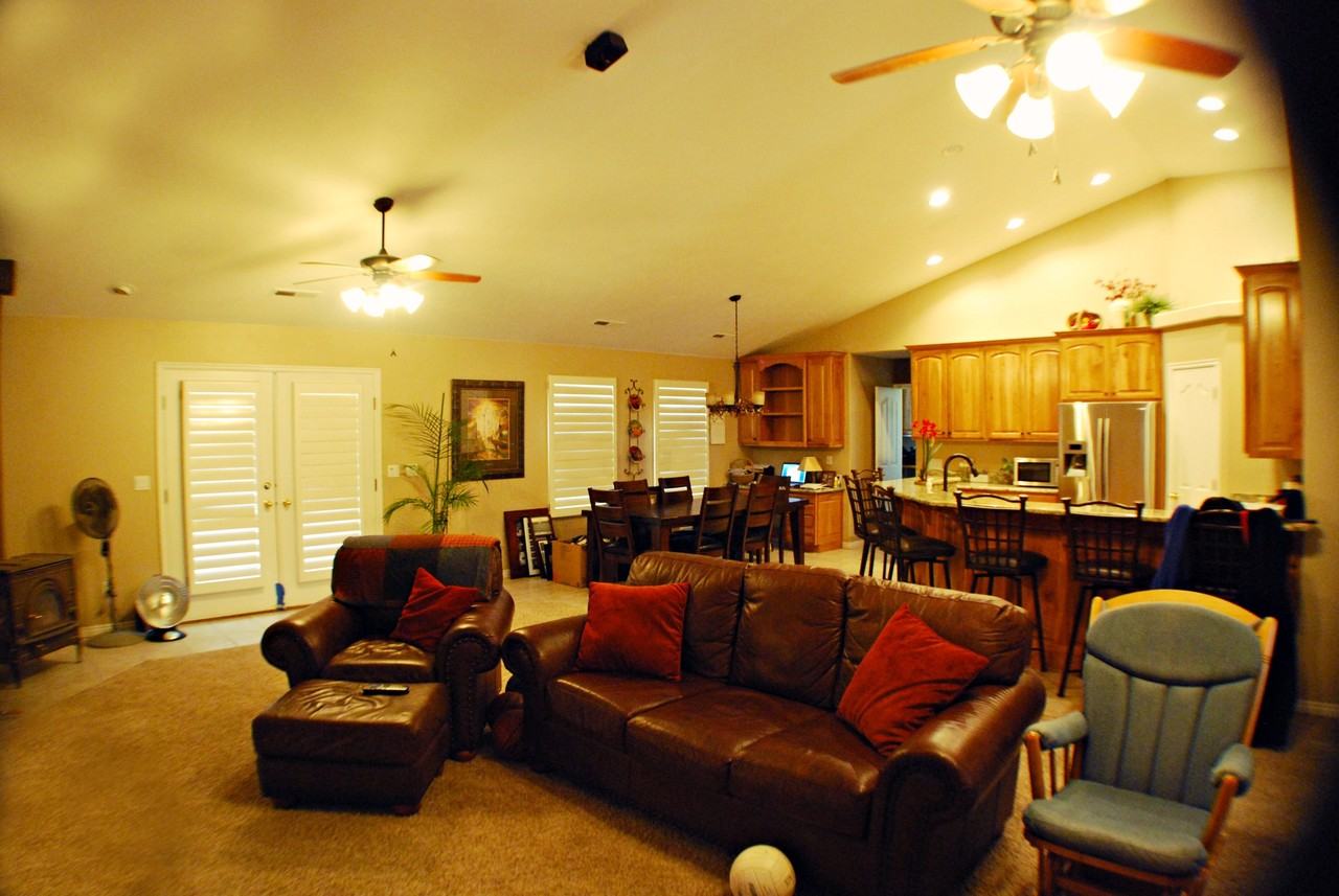 7937 N Sapphire Dr - Photo 3 of 9