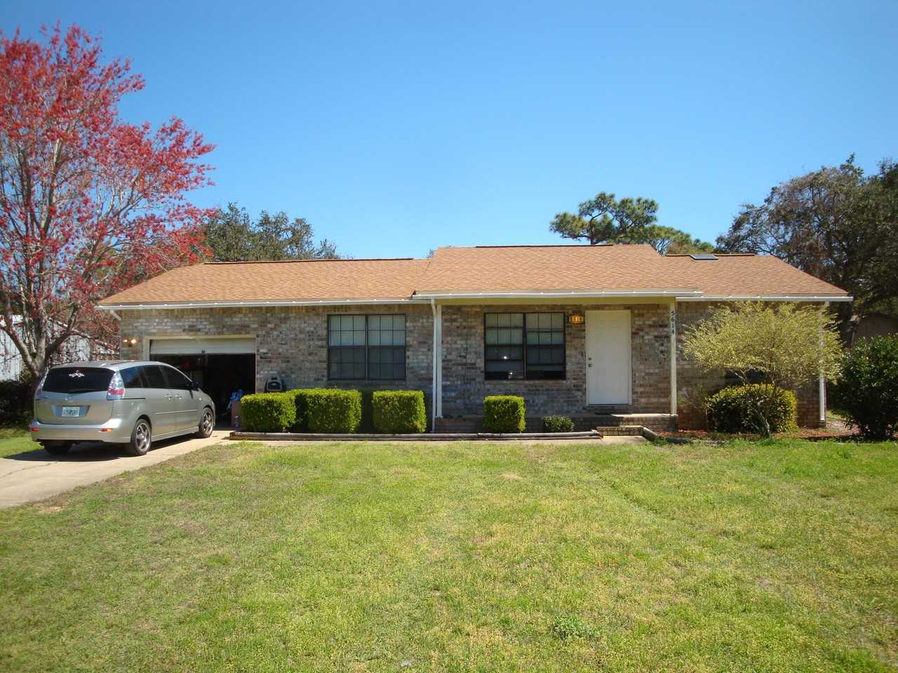 5614 Galvez Rd - Photo 3 of 15