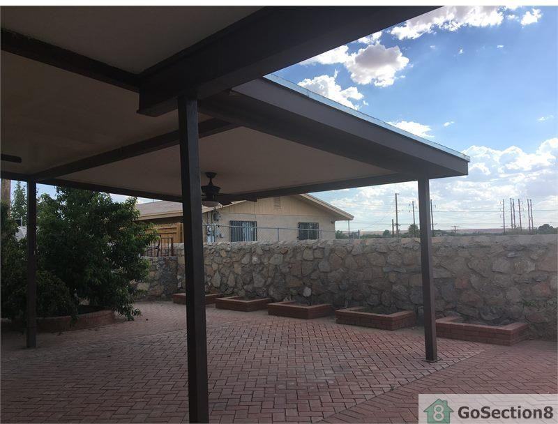 5225 Ridge St #B - Photo 3 of 10