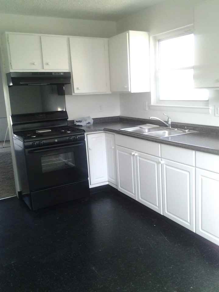 234 N Monroe St - Photo 2 of 4