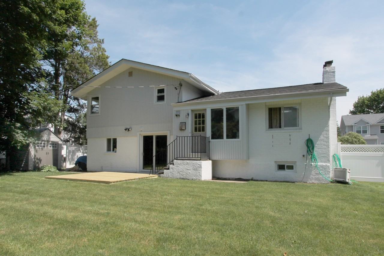 39 Forest Dr - Photo 2 of 7