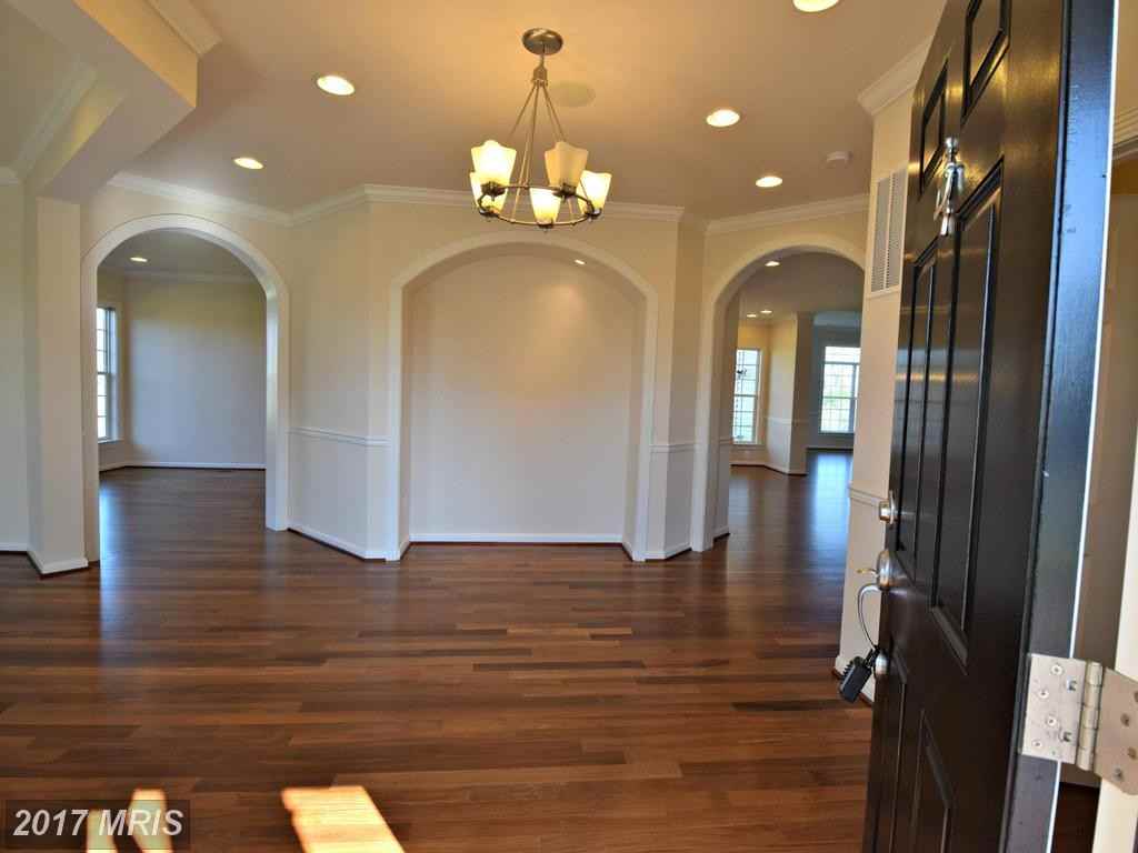 101 Sawtooth Drive - Photo 3 of 18