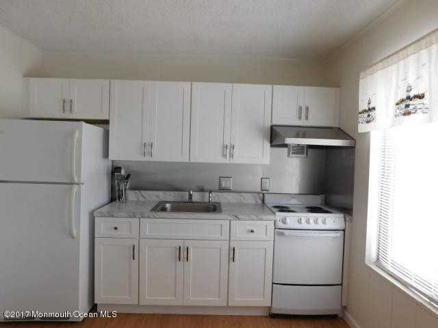 1401 Boulevard - Photo 2 of 8