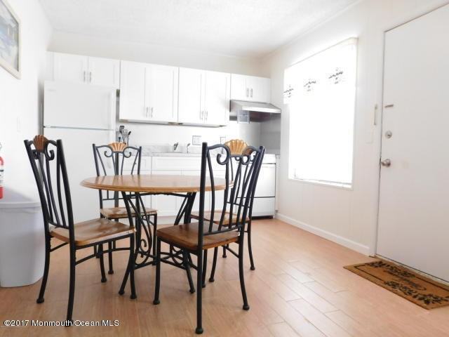 1401 Boulevard - Photo 3 of 8