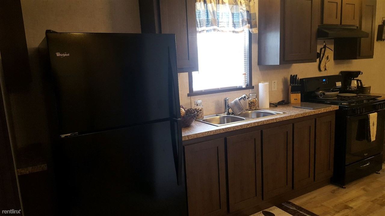 86 Pinewood Estates - Photo 3 of 9