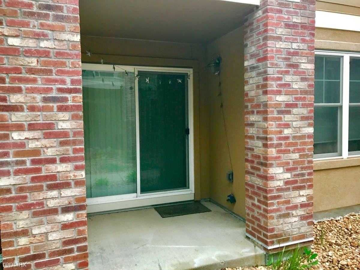 979 Laramie Blvd #A - Photo 3 of 4