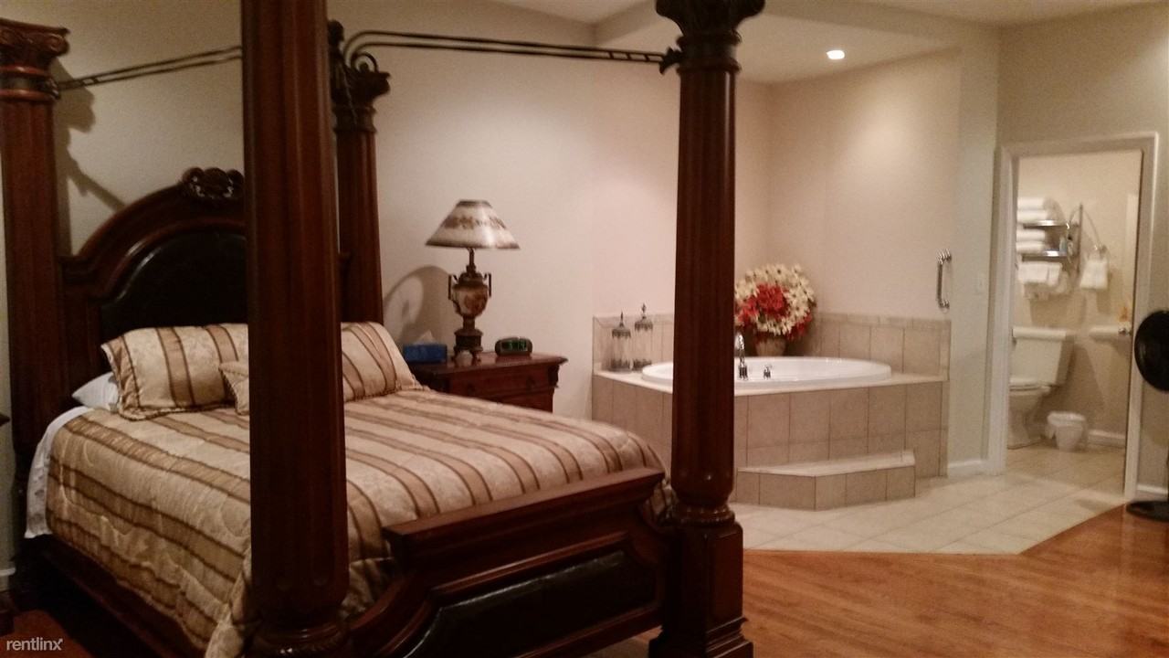 203 Georgia St - Photo 2 of 10