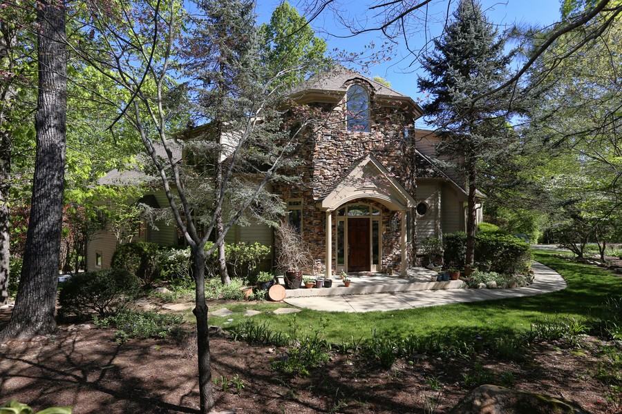 11020 Governors Dr - Photo 2 of 20