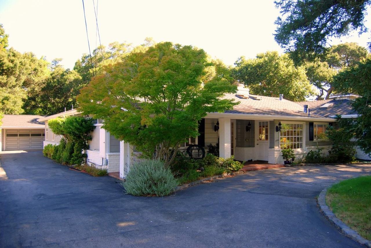 1566 Escondido Way - Photo 3 of 26