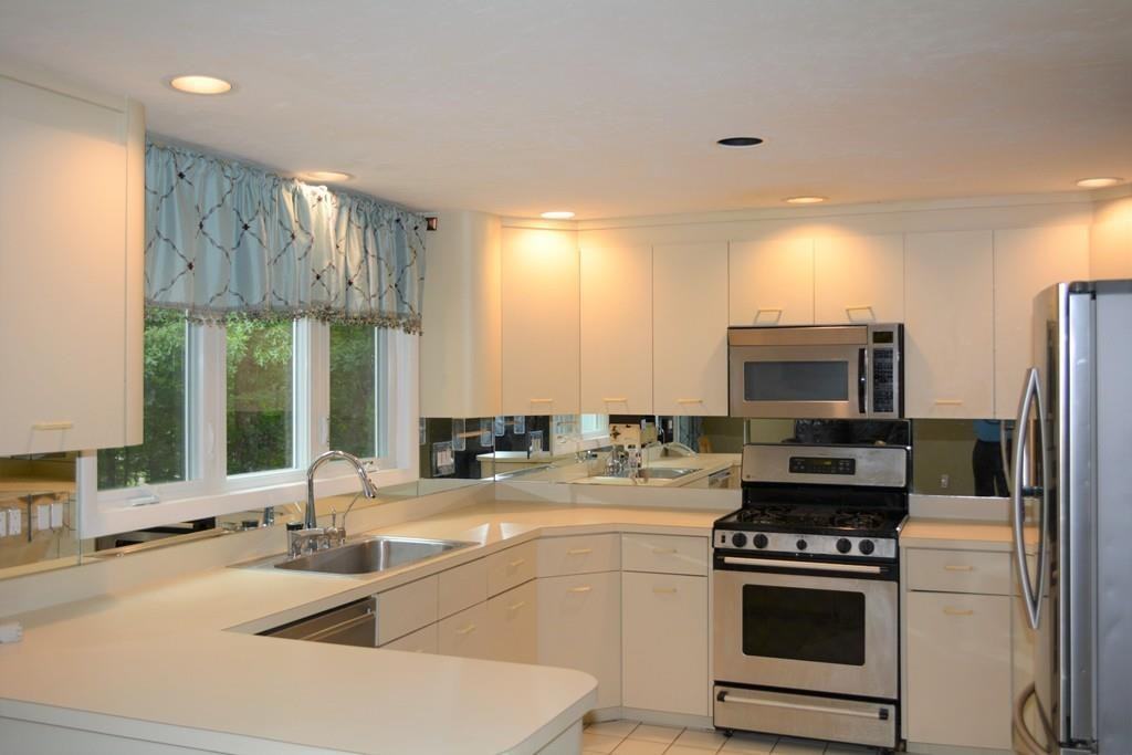 38 Magnolia Rd - Photo 2 of 15