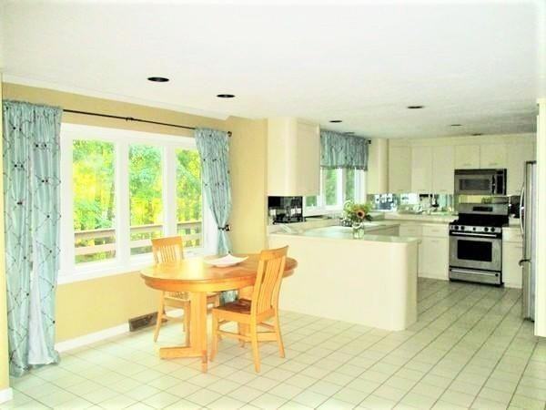 38 Magnolia Rd - Photo 3 of 15