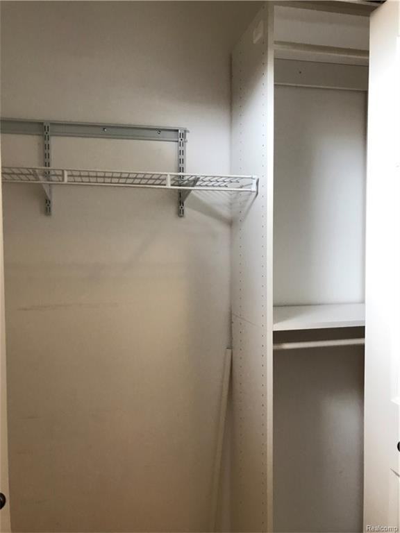 3215 Camden Dr - Photo 3 of 39