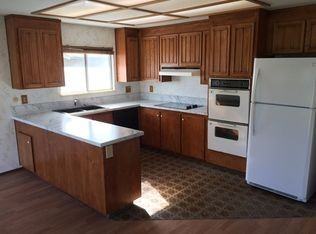 35238 Erving Ct B - Photo 3 of 15