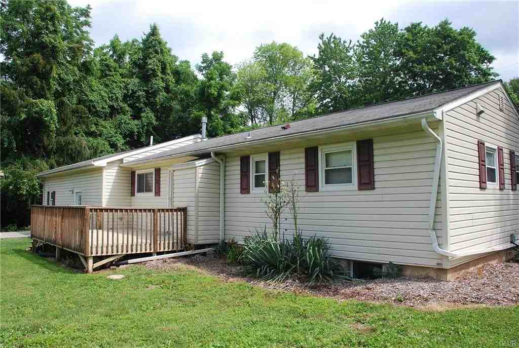 1976 Springtown Hill Rd - Photo 3 of 16