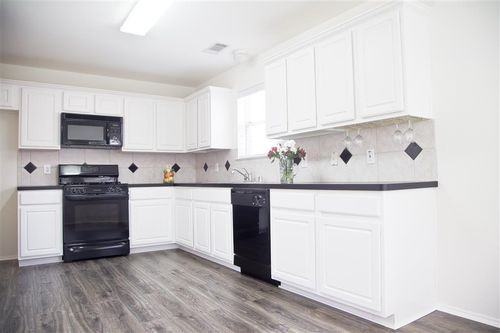 14326 Glade Point Dr - Photo 3 of 8