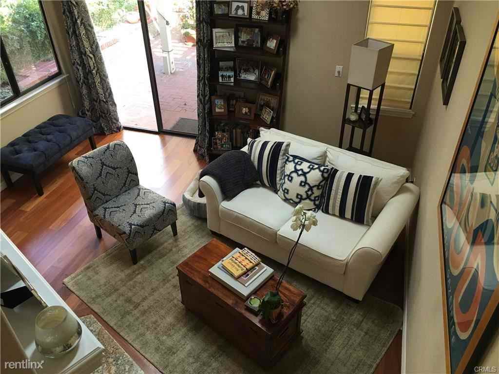 4 San Miguel Ct - Photo 3 of 25